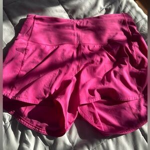 LULUMEOM SPEED UP, size 6, high rise, 4 inch. sonic pink!!